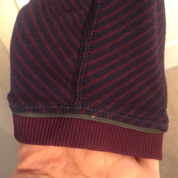 Excellent Condition 9/10 Lululemon Full Tilt LS - Picture 3 of 14